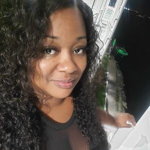 Meet your Posher, Michelpia